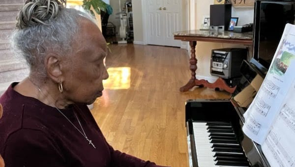 Changing Communication and Behavior for people with Dementia